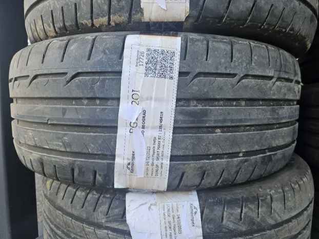 polovne letnje 225/45 r 19 dunlop 4kom