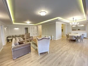 Brzakova, Senjak, 5+ petosoban, 150 m²