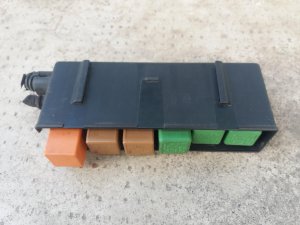 Kutija osiguraca relej Opel Vectra Astra F G Corsa Omega A B