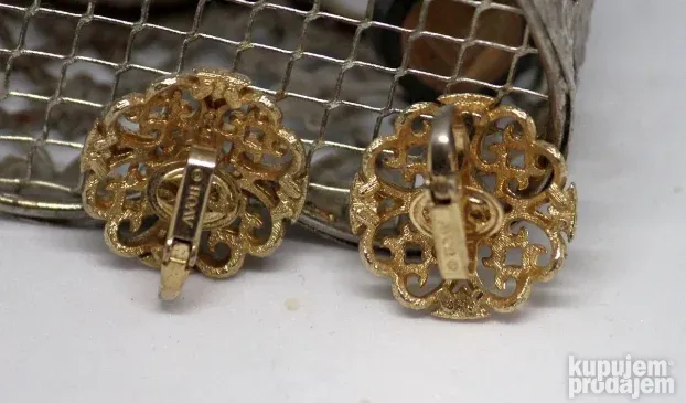 Vintage Avon nakit Goldtone Textured Scroll Work