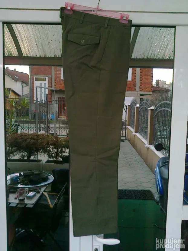 Vojne pantalone JNA