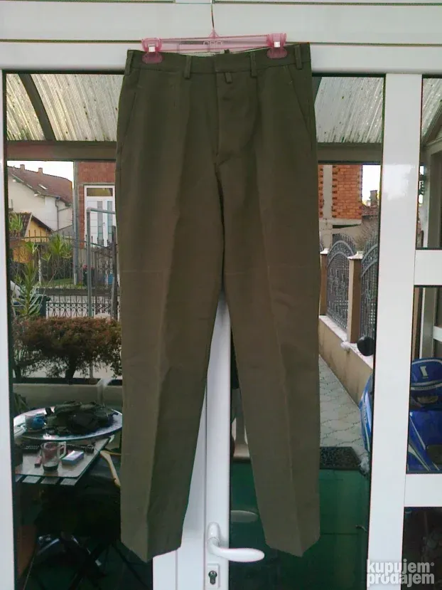 Vojne pantalone JNA