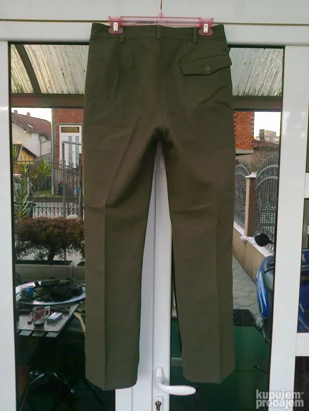 Vojne pantalone JNA