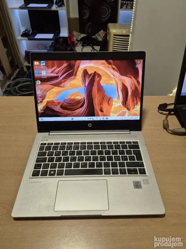 HP 430 G7/i3 10110/16gb/128gb/500gb hdd/FHD/Sjajan