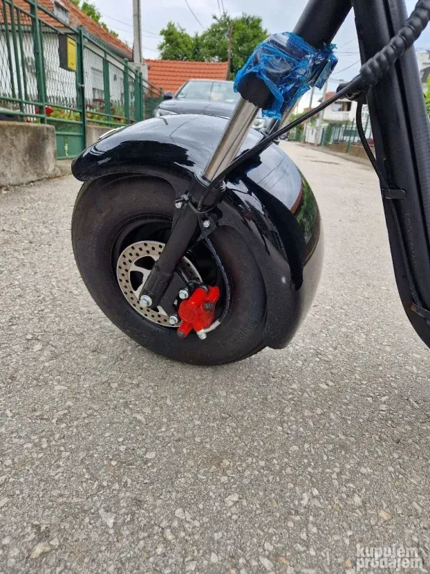 Skuter na baterije