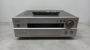 Yamaha RX - V800  + daljinski