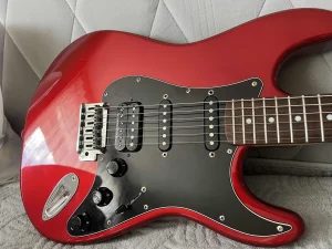Squier Stratocaster-Seymour Duncan Humbucker
