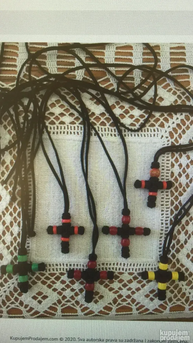 Tanka grčka brojanica sa krstom i staklenim perlama