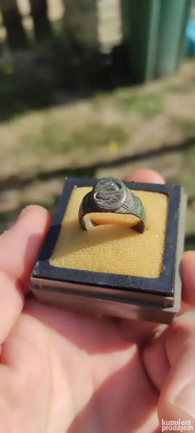 Prsten Srednjovekovni pečatni