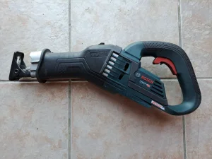 Bosch GSA 18V-32 lisicarka