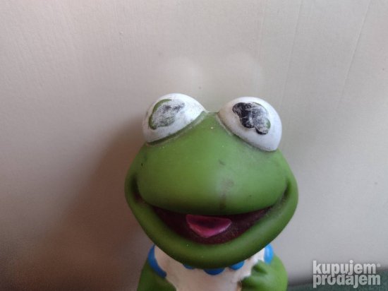 stara gumena igracka kermit mapet beba