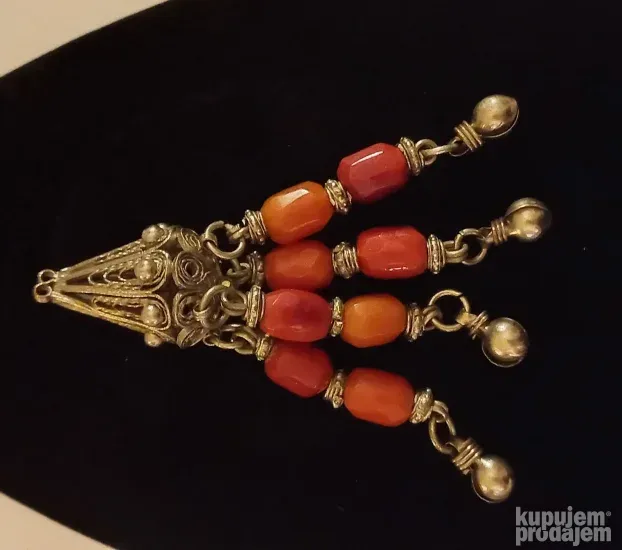 Stara Rusija, Privezak u Filigranu sa Kuvanim Ćilibarom, Ant