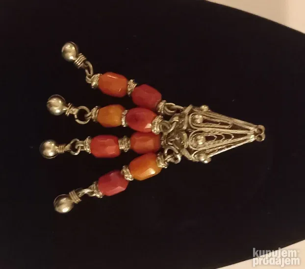 Stara Rusija, Privezak u Filigranu sa Kuvanim Ćilibarom, Ant