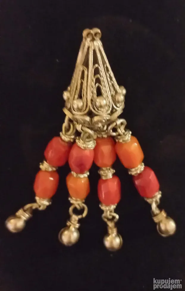 Stara Rusija, Privezak u Filigranu sa Kuvanim Ćilibarom, Ant