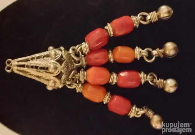 Stara Rusija, Privezak u Filigranu sa Kuvanim Ćilibarom, Ant