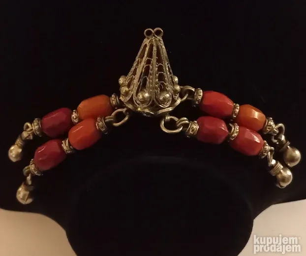 Stara Rusija, Privezak u Filigranu sa Kuvanim Ćilibarom, Ant