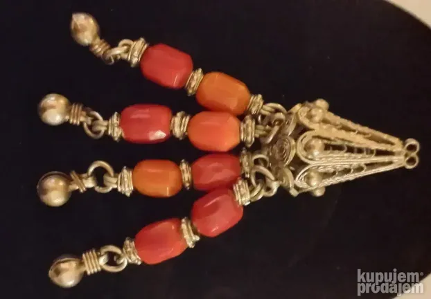 Stara Rusija, Privezak u Filigranu sa Kuvanim Ćilibarom, Ant