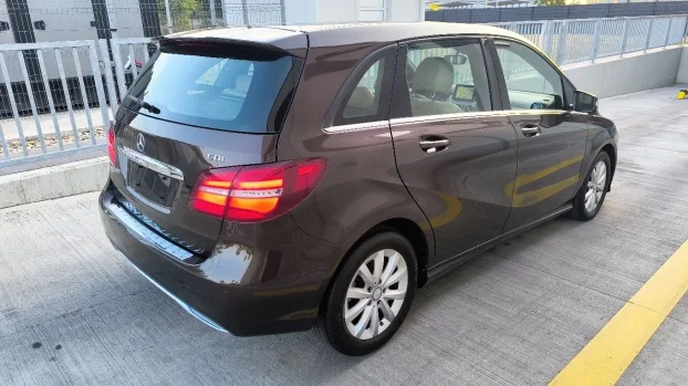 2015 Mercedes B 180 LED/XEN/NAVI