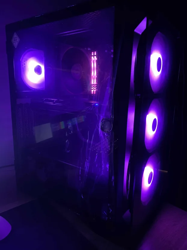 Gaming PC i3 13100F / RX 5700 XT 8GB / 16GB RAM / SSD 500GB