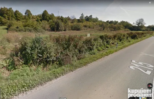 Na prodaju zemljiste 1.74 ha
