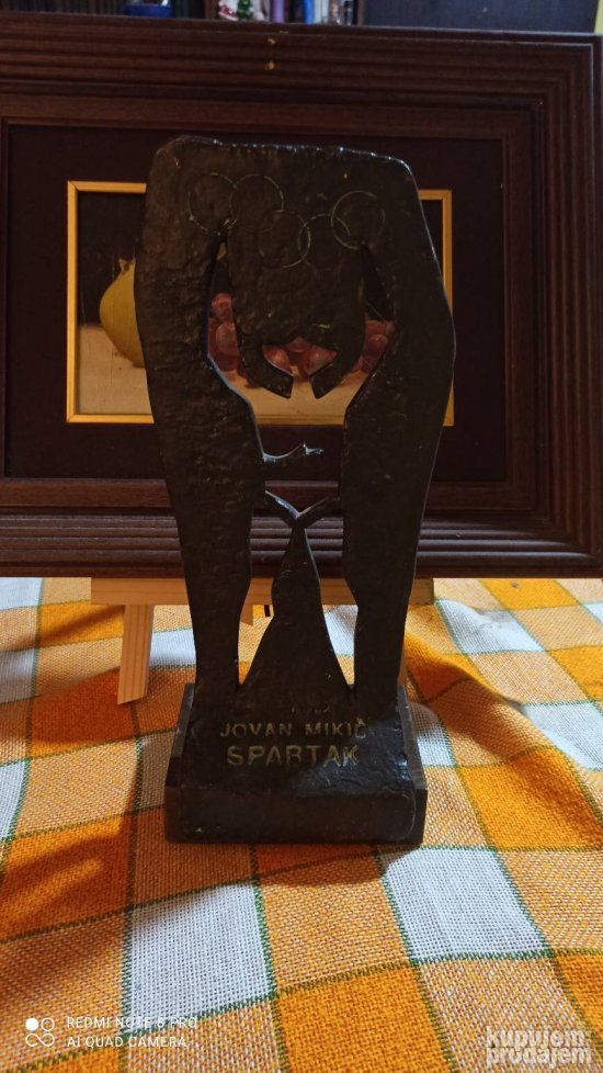 Jovan Mikić Spartak,skulptura statua