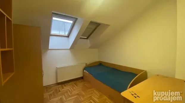 Šestosoban,119m2,Sajam