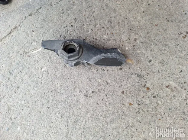 Audi A 3 8V far desni ksenon