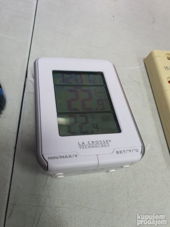 Termometar sa spoljnom jedinicom La Crosse Technology