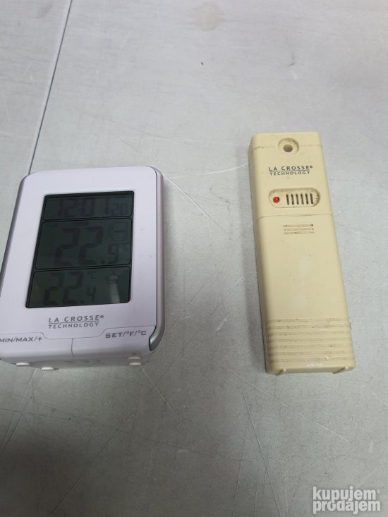 Termometar sa spoljnom jedinicom La Crosse Technology