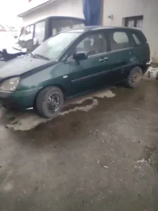 Suzuki Liana