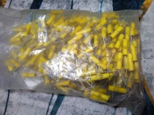 0.1mF 630V  0.47mF/100V  Iskra