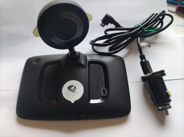 TomTom VIA 53 5 inča komplet besplatno ažuriranje mapa