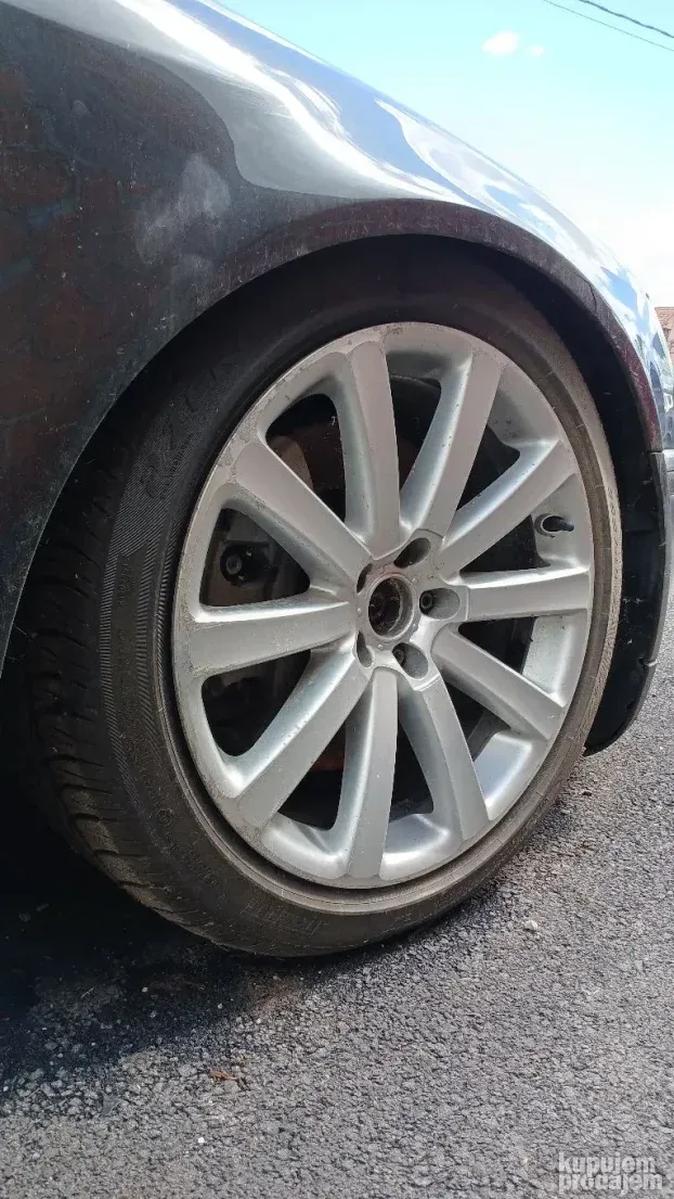 VW Phaeton delovi