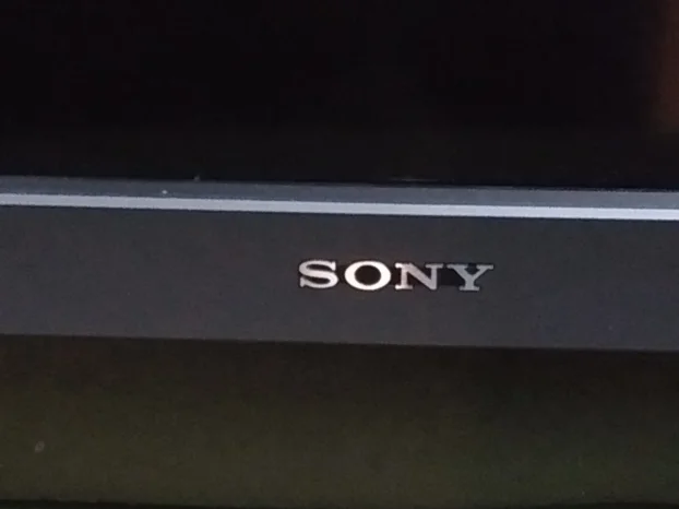 TV Sony KDL-40EX401, neispravan