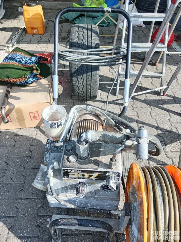 Mašina za krečenje Finišer 207