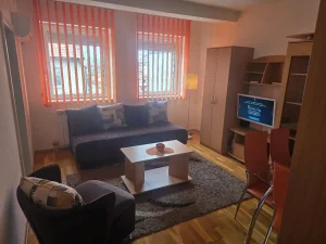 Maksima Gorkog, kod Bolnice, Loznica, Širi centar, 1.0 jednosoban, 36 m²