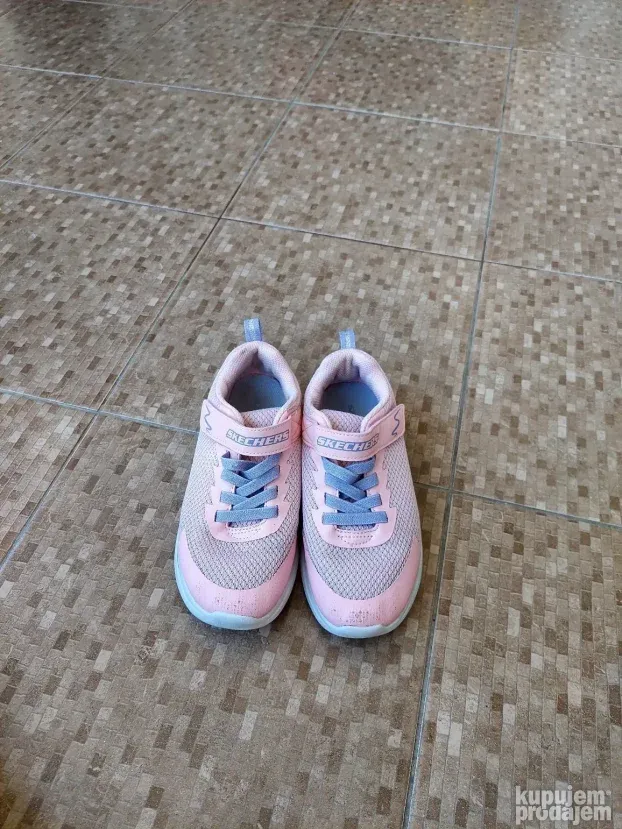 Skechers patike za devojcicu broj 35