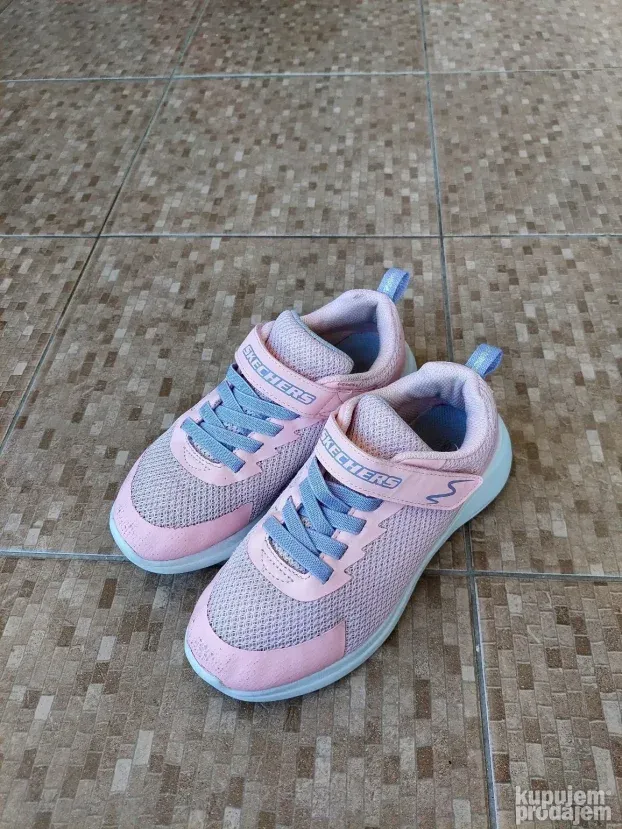Skechers patike za devojcicu broj 35