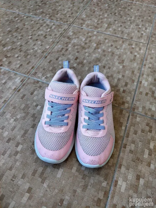 Skechers patike za devojcicu broj 35