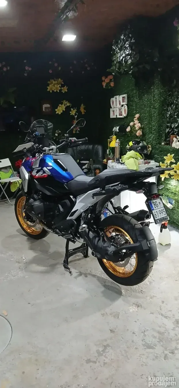 Poliranje motorcikla