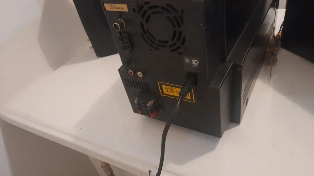 linija PANASONIC  4  x 70 w  model pm 27