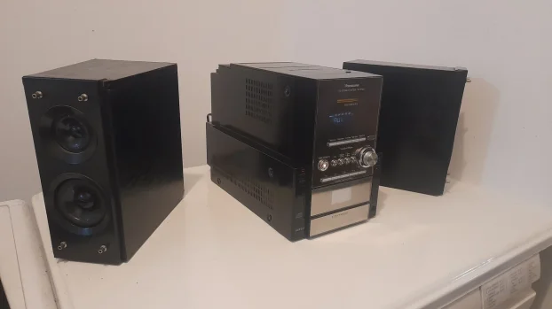 linija PANASONIC  4  x 70 w  model pm 27