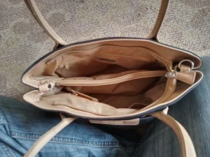 Crna krem David Jones ženska torba