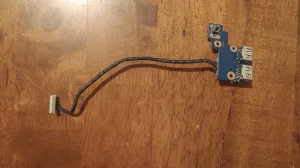 Dugme paljenja i USB BR2 za Samsung NP300E5C