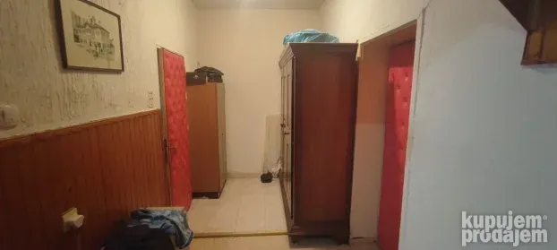 Kuća 162m2 u Veterniku