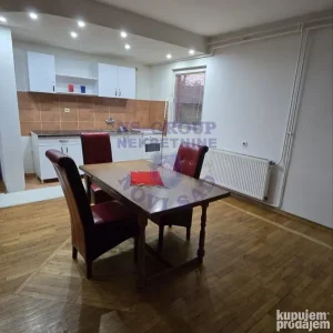 Novi Majur, 5+ petosobna, 298 m²