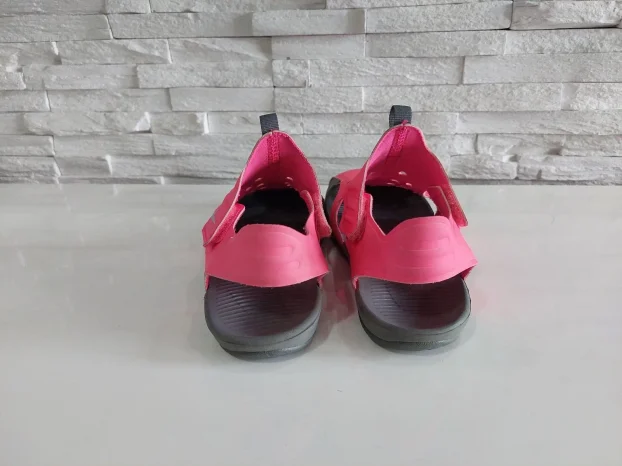 Nike Sunray sandale vel 32