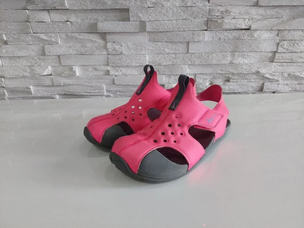Nike Sunray sandale vel 32