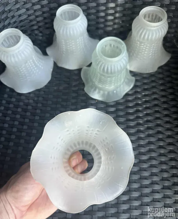 Mat sirme za lustere lampe