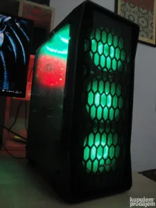 LUX/ i7 7700/ nVIDIA 1070/ AVP/ 32G/ Garancija